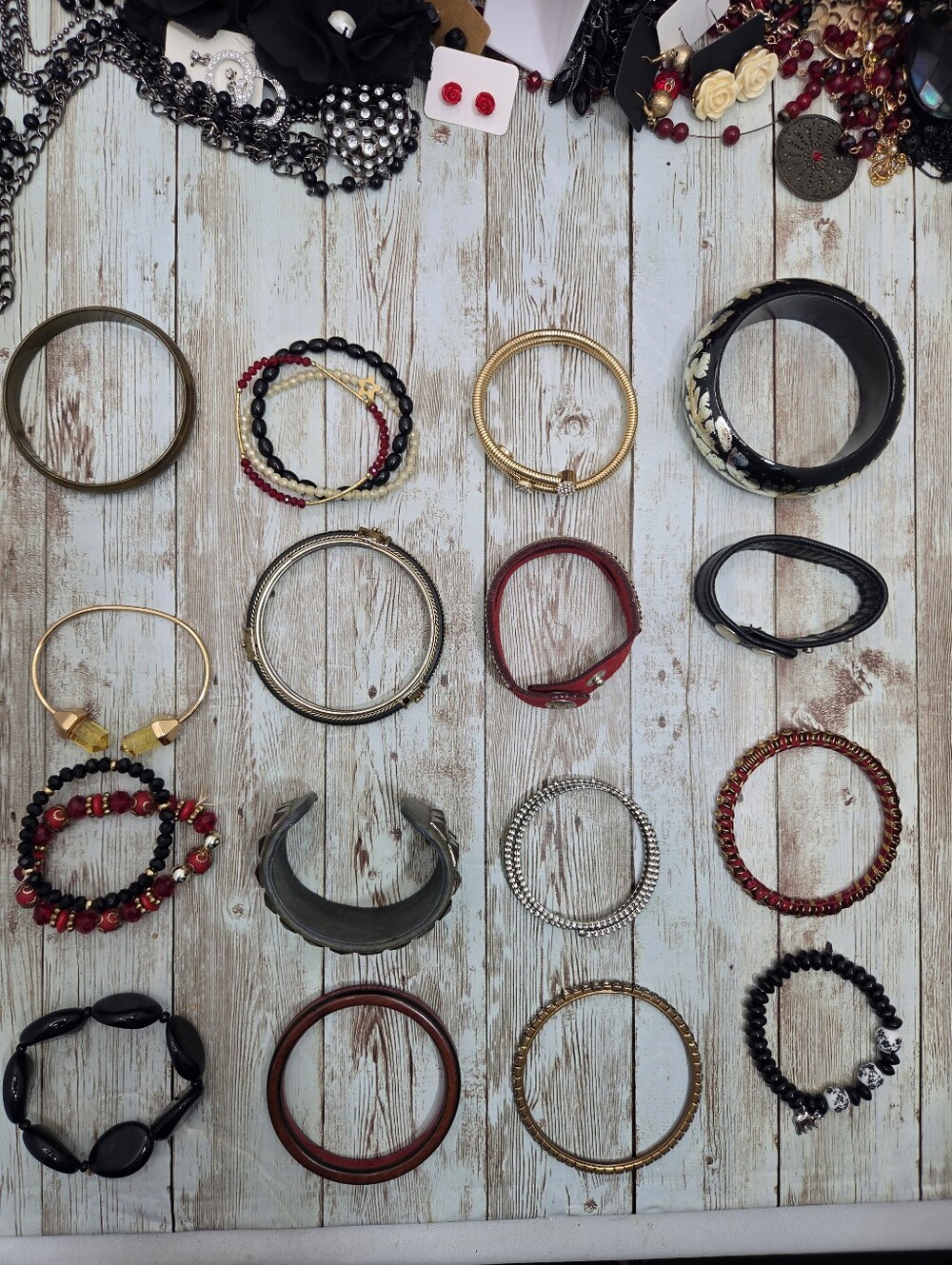 🥀 HUGE 50+ pc Whimsigoth Gothic Romantic Jewelry Lot Necklaces Bracelets Ear 🖤 - Picture 7 of 16